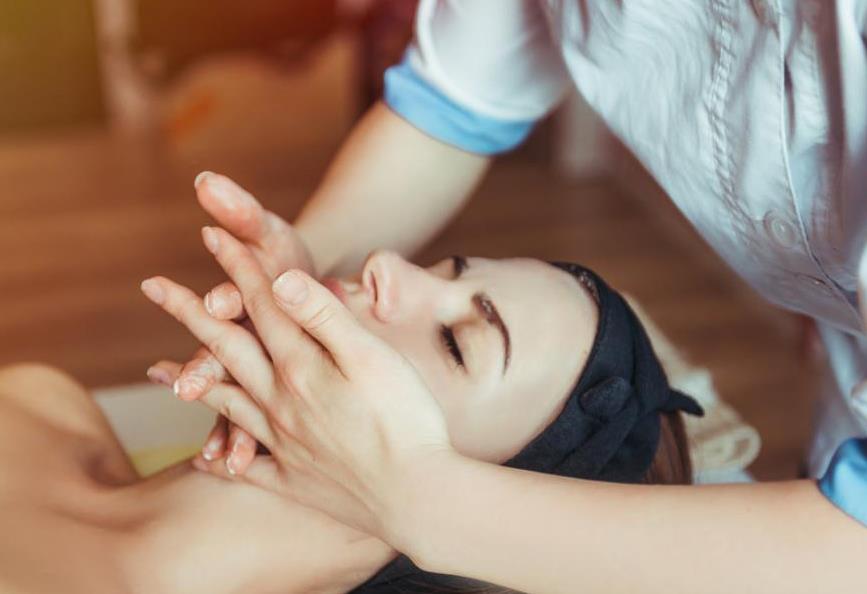 美容院怎么樣才能留住顧客，應(yīng)該怎么做方案是什么