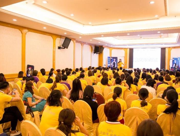 美容院新開業(yè)拓客方案，留客方案應(yīng)該怎么去做